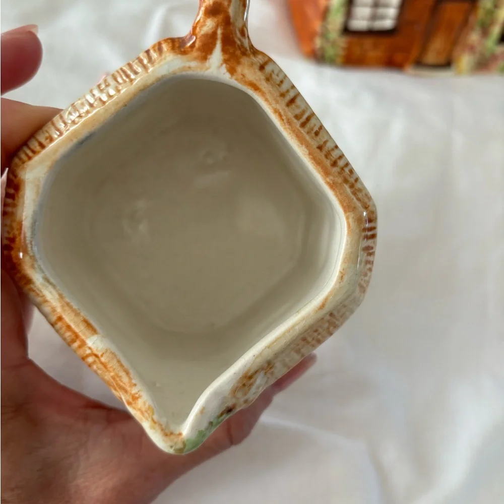 Beautiful- Vintage Price brothers cottage where made in England‎   5 pieces
